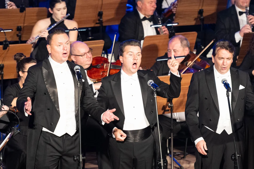 Koncert "Tenoriada" Płockiej Orkiestry Symfonicznej