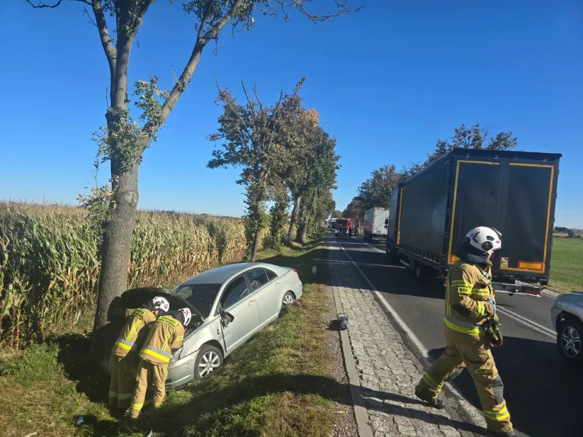 Poważny wypadek pod Płockiem. Są ranni, droga całkowicie zablokowana! [ZDJĘCIA]